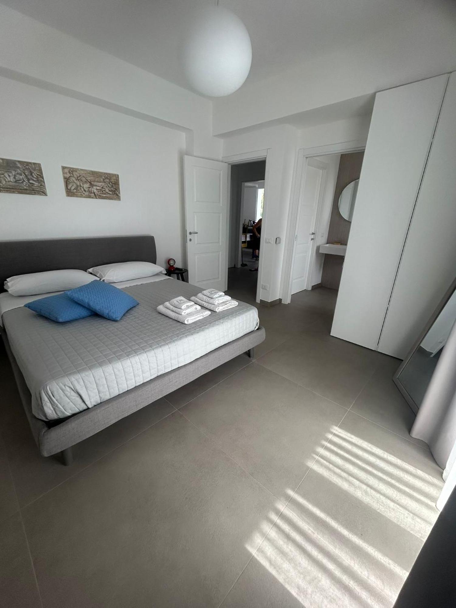 Mondello Felix - Appartamenti In Villa A 600M Dal Mare 客房 照片